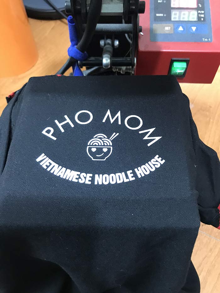 Áo phông Nhà hàng Pho Mom | Ao phong dong phuc